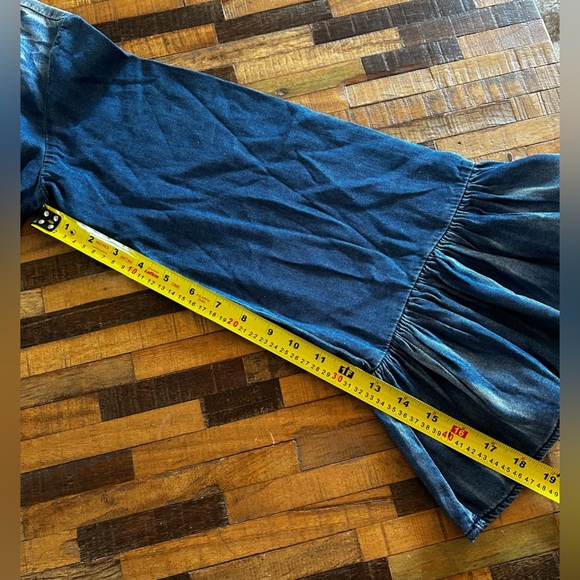 NWT BUFFALO Bell Sleeve 70’s Vibe Blue Denim Top Size Small - Picture 8 of 8